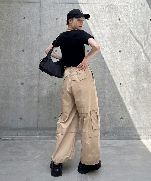 PAGEBOY（ページボーイ）の「スクエアネックコンパクトT（Tシャツ/カットソー・レディース・オフホワイト/ブルー/ブラック/チャコールグレー/ホワイト系その他・FREE）」の12枚目の写真