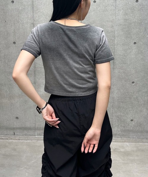 PAGEBOY（ページボーイ）の「スクエアネックコンパクトT（Tシャツ/カットソー・レディース・オフホワイト/ブルー/ブラック/チャコールグレー/ホワイト系その他・FREE）」の16枚目の写真