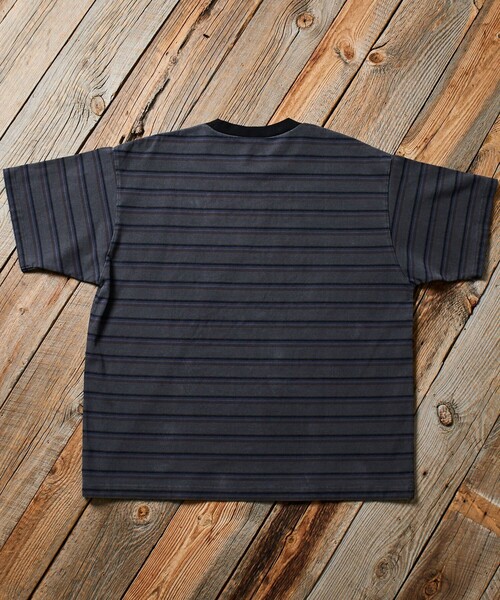 Jonas Claesson（ジョナスクレアッソン）の「JONAS CLAESSON/ジョナスクレアッソン Insideout Sun Fun border Tee/インサイドアウト サン ファン Tシャツ/リバーシブル/リラックスフィット（Tシャツ/カットソー・メンズ・マスタード/パープル/ブラック・MEDIUM/LARGE）」の12枚目の写真