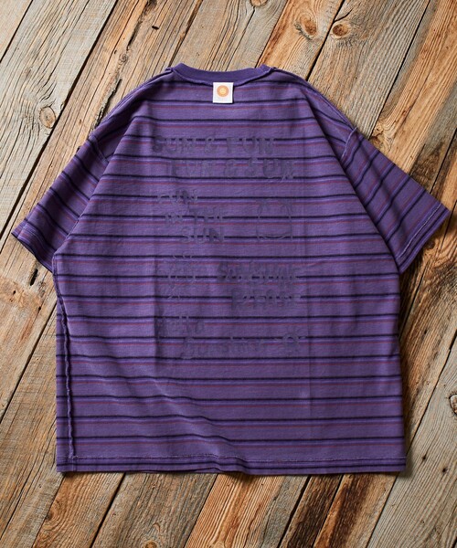 Jonas Claesson（ジョナスクレアッソン）の「JONAS CLAESSON/ジョナスクレアッソン Insideout Sun Fun border Tee/インサイドアウト サン ファン Tシャツ/リバーシブル/リラックスフィット（Tシャツ/カットソー・メンズ・マスタード/パープル/ブラック・MEDIUM/LARGE）」の18枚目の写真