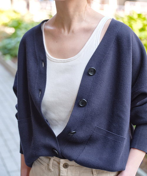 Spick & Span（スピックアンドスパン）の「≪追加≫カップ付きキャミソール（インナーウェア/肌着・レディース・ブラック/アイボリー/チャコールグレー・FREE）」の2枚目の写真