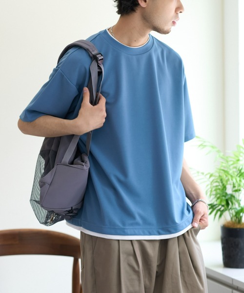 CIAOPANIC TYPY(チャオパニックティピー)の「梨地プレーティングフェイクレイヤードTee(Tシャツ/カットソー・メンズ・チャコールグレー/グレイッシュベージュ/ダークグリーン/ブルー・MEDIUM/LARGE)」の4枚目の写真