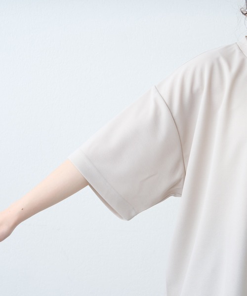 CIAOPANIC TYPY(チャオパニックティピー)の「梨地プレーティングフェイクレイヤードTee(Tシャツ/カットソー・メンズ・チャコールグレー/グレイッシュベージュ/ダークグリーン/ブルー・MEDIUM/LARGE)」の8枚目の写真