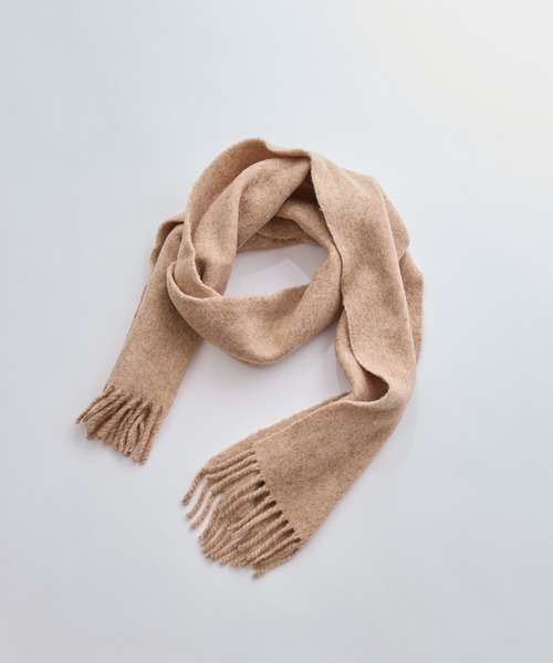 Lui's（ルイス）の「ウール混カラーブークレーカラーマフラー（マフラー・レディース・オレンジ/オフホワイト/ネイビー/ベージュ・FREE）」の9枚目の写真