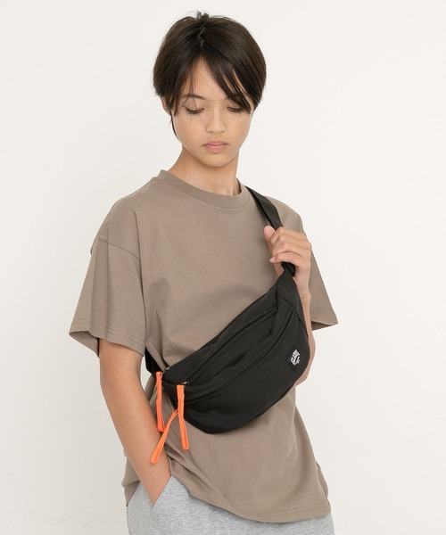 GLAZOS（グラソス）の「シンプルウエストバッグ（バックパック/リュック・キッズ・ベージュ/ブラック・フリー）」の2枚目の写真