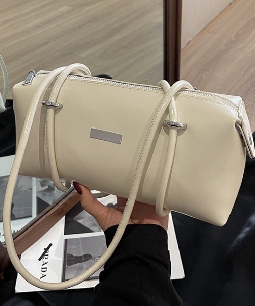 mebole(メボレ)の「クロスボディレトロショルダーバッグ(ショルダーバッグ・レディース・ブラック/シルバー/ホワイト/ピンク・FREE)」の21枚目の写真