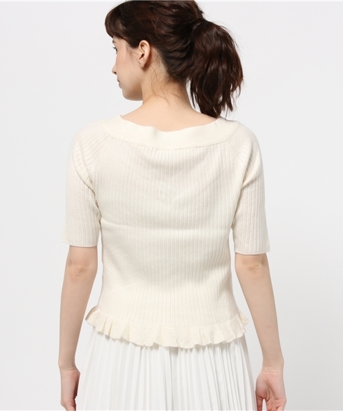 one after another NICE CLAUP（ワンアフターアナザーナイスクラップ）の「【mer11月号掲載 ナイスクラップ】フリル重ねＶネックプルオーバー（ニット/セーター・レディース・アイボリー/グレー/キャメル/カーキ・FREE）」の7枚目の写真