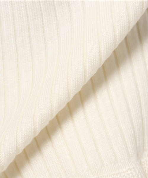 one after another NICE CLAUP（ワンアフターアナザーナイスクラップ）の「【mer11月号掲載 ナイスクラップ】フリル重ねＶネックプルオーバー（ニット/セーター・レディース・アイボリー/グレー/キャメル/カーキ・FREE）」の11枚目の写真