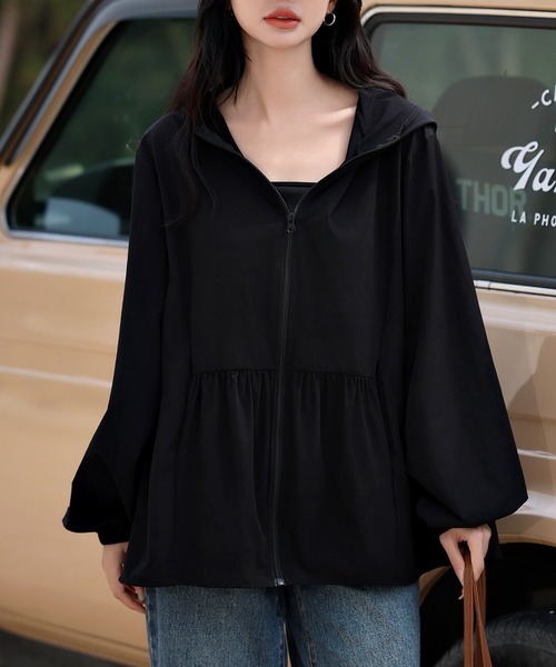 TeddyShop(テディショップ)の「【UVカット率 99%以上/UPF50+/急速・接触冷感】ふわっと軽量。長袖 ティアード 切替え フード付き ラッシュガード パーカー レディース(パーカー・レディース・ダークグレー/ブラック/カーキ/ベージュ/ブラウン/ホワイト・LL/L/M)」の7枚目の写真