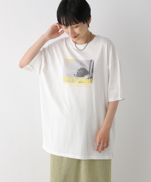LEPSIM(レプシィム)の「チュニックPHOTO-T 121991(Tシャツ/カットソー・レディース・オフホワイト/ホワイト/チャコールグレー/グレー・FREE)」の1枚目の写真