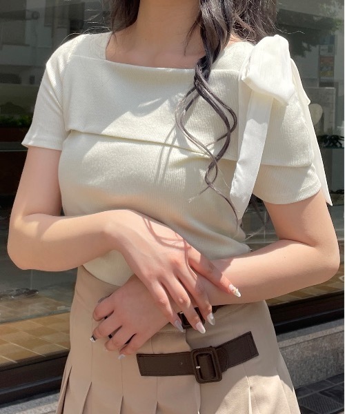 one way(ワンウェイ)の「肩リボンワンショルテレコトップス(Tシャツ/カットソー・レディース・ライトグレー/アイボリー/ピンク/ライトグリーン/ブラック/グレー系その他/ブラック系その他/ホワイト系その他・FREE)」の10枚目の写真