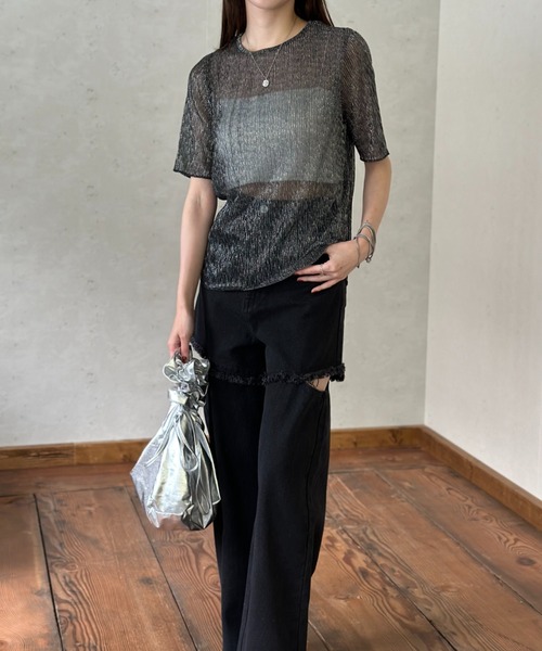 Per sist ence(パーシエンス)の「ラメシアープリーツクルーネックプルオーバー(Tシャツ/カットソー・レディース・ピンク/オフホワイト/ブラック・FREE)」の11枚目の写真