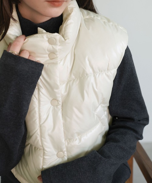 select MOCA（セレクトモカ）の「中綿ショートベスト（ダウンベスト・レディース・ブラック/アイボリー・FREE）」の13枚目の写真