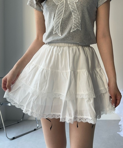 MAINLYTRULY（メインリィトゥルリィ）の「フリル ティアード ミニスカート（スカート・レディース・ホワイト・S）」の14枚目の写真