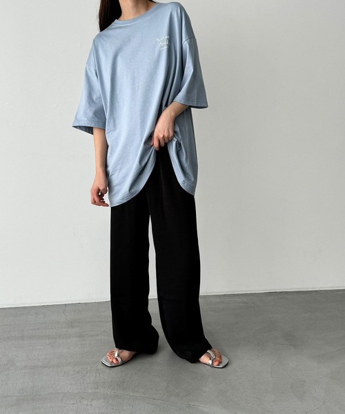 CANAL JEAN(キャナルジーン)の「1975 TOKYO SHOULD HUG半袖Tシャツ(Tシャツ/カットソー・レディース・ブルー/ホワイト/ブラック・LARGE/X-LARGE)」の12枚目の写真