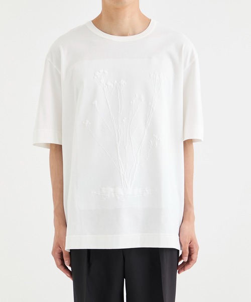 TAAKK（ターク）の「【TAAKK/ターク】PRESSED FLOWER S/S T-SHIRTS（Tシャツ/カットソー・メンズ・ホワイト/ブラック・2/3）」の4枚目の写真
