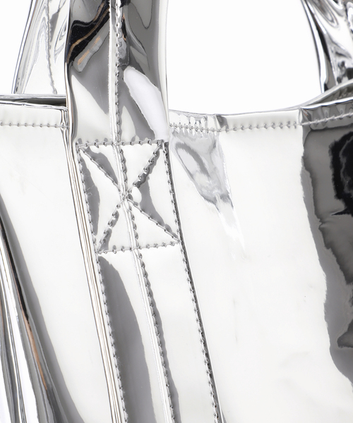 HELOYSE(エロイーズ)の「【HELOYSE/エロイーズ】boxy mirror tote:トートバッグ(トートバッグ・レディース・シルバー/ブラック・FREE)」の22枚目の写真