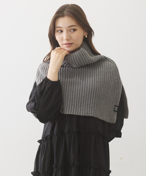 MILKFED.（ミルクフェド）の「KNITTED NECK WARMER（ネックウォーマー/スヌード・レディース・ブラック/アッシュ/ベージュ・ONE SIZE）」の13枚目の写真