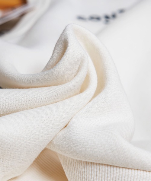 新品【アダバット】2023年総柄ロゴネーム 裏薄起毛 長袖プルオーバーブルゾンM 新品【アダバット】2023年総柄ロゴネーム 裏薄起毛 長袖プルオーバー