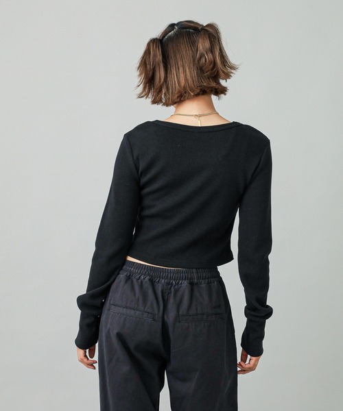 X-girl（エックスガール）の「THERMAL COMPACT L/S TOP（Tシャツ/カットソー・レディース・ホワイト/ブラック・S/M）」の5枚目の写真