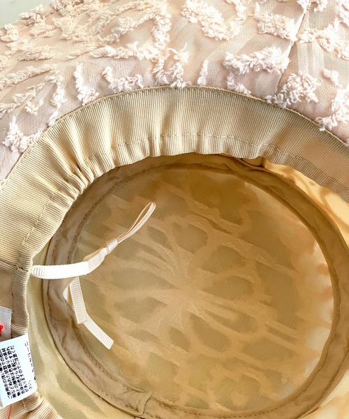 Q(キュー)の「フラッフィーフラワーハット(ハット・レディース・アイボリー/ブラック・ONE SIZE)」の13枚目の写真