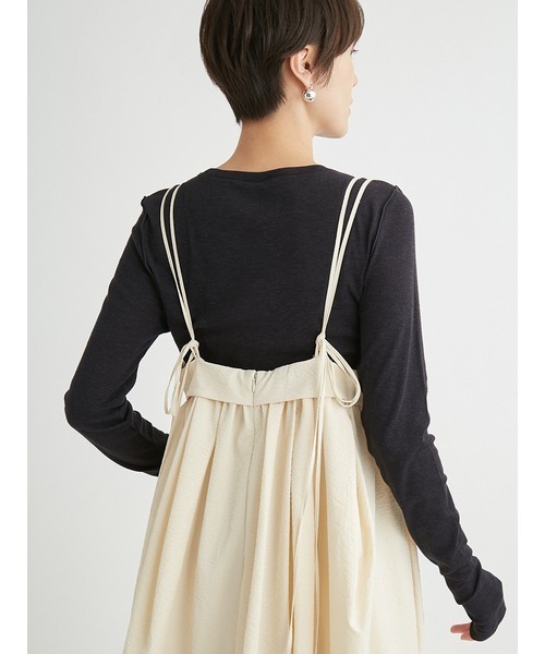 美品【emmi】コクーンシルエット キャミワンピース◇ブラック emmi（エミ）の「コクーンシルエットキャミワンピース