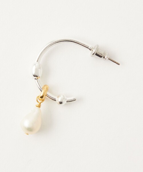 anisotea（アニソテア ）の「＜anisotea＞ A Pearl Hoop ピアス 