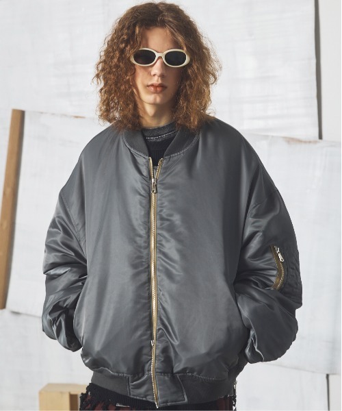 MAISON SPECIAL（メゾンスペシャル）の「《UNISEX》Prime-Over Nylon MA-1 Bomber Jacket/プライムオーバーナイロンMA-1ボンバージャケット【MAISON SPECIAL/メゾンスペシャル】（MA-1・メンズ・ブラック/グレイッシュベージュ/カーキ/パープル/ブラウン・0/1/2）」の22枚目の写真