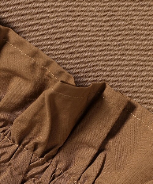 SHIPS Colors(シップス カラーズ)の「SHIPS Colors:〈手洗い可能〉フハクドッキング ロングスリーブ TEE(Tシャツ/カットソー・レディース・キャメル/ブラック/オフホワイト・ONE SIZE)」の10枚目の写真