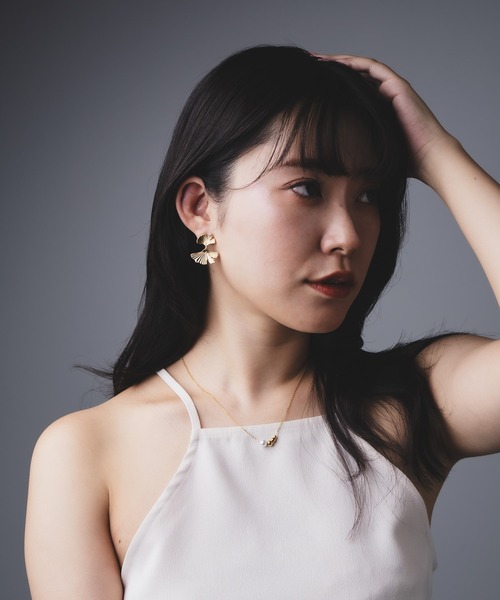 Os accessory(オズアクセサリー)の「Os -オズ- 【金属アレルギー対応】リーフピアス(ピアス(両耳用)・レディース・シルバー/ゴールド・ONE SIZE)」の18枚目の写真