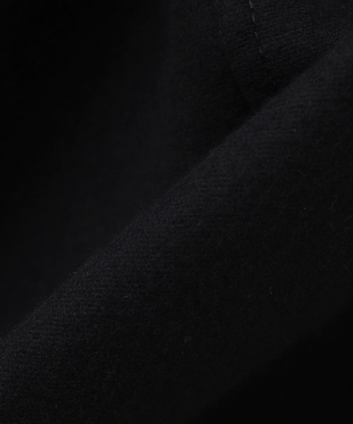 ATON（エイトン）の「ATON(エイトン) SUPER 160S DOUBLE SAXONY DOUBLE BREASTED COAT SCAGCW0902（チェスターコート・メンズ・ブラック・6/4）」の4枚目の写真