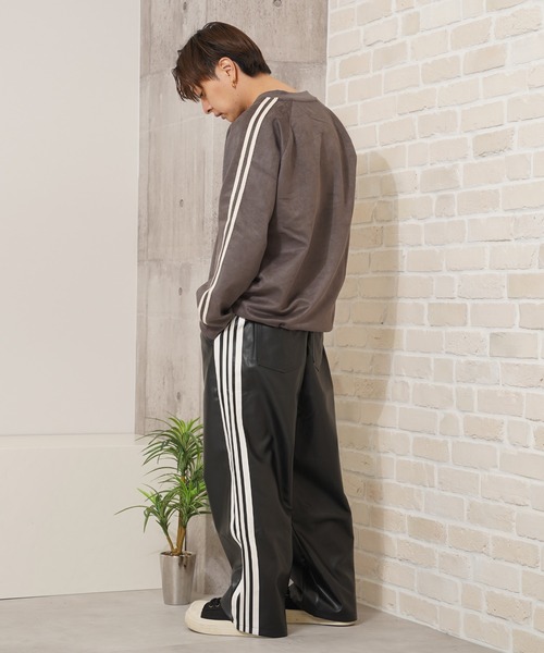 1111clothing(ワンフォークロージング)の「フェイクスエード 刺繍ロゴ ゲームシャツ / Faux suede embroidered logo game shirt(スウェット・メンズ・ベージュ/アイボリー/チャコールグレー・L/M)」の21枚目の写真