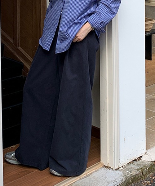 aimoha（アイモハ）の「タック入りワイドロングパンツ（その他パンツ・レディース・ベージュ/ネイビー・FREE）」の2枚目の写真