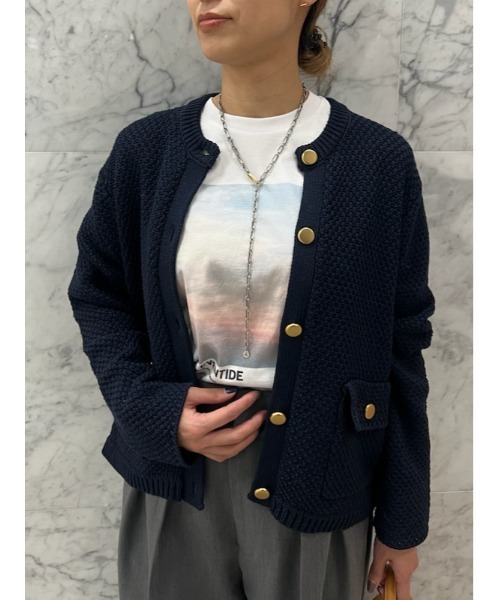 Mila Owen(ミラオーウェン)の「グラフィックフォトTシャツ【手洗い可能】(Tシャツ/カットソー・レディース・チャコールグレー/ホワイト/イエロー・0/1)」の17枚目の写真