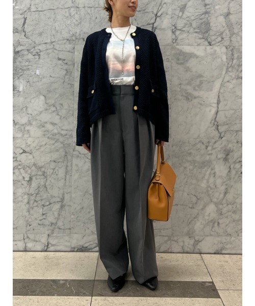 Mila Owen(ミラオーウェン)の「グラフィックフォトTシャツ【手洗い可能】(Tシャツ/カットソー・レディース・チャコールグレー/ホワイト/イエロー・0/1)」の18枚目の写真