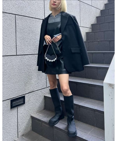 COEL(コエル)の「ボックスサロペットレザーミニワンピース(ワンピース・レディース・ブラック・36/38)」の7枚目の写真