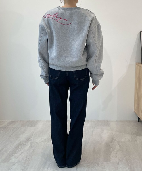 Futier land（フューティアランド）の「バック刺繍クロップド丈裏起毛スウェットトレーナー（スウェット・レディース・杢グレー/グリーン/ネイビー・FREE）」の21枚目の写真