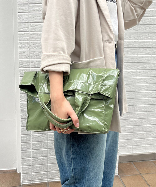 DouDou(ドゥドゥ)の「【WEB限定】タテ型ショッパー(ショルダーバッグ・レディース・ブラック/アイボリー/シルバー/グリーン/ベージュ・FREE)」の16枚目の写真