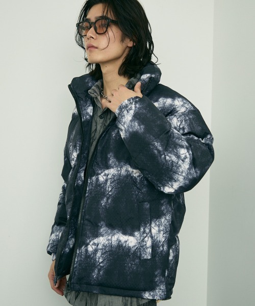 セール】Abstract pattern all-over padded down jacket