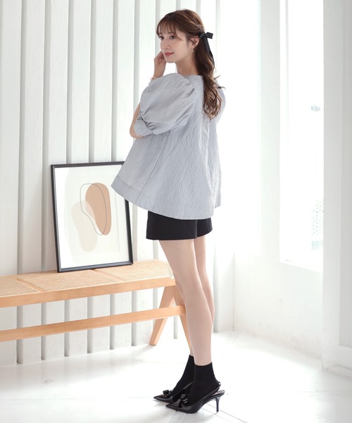 MERAKI(メラキ)の「袖リボンフラワージャガードトップス(シャツ/ブラウス・レディース・イエロー/ブラック/ホワイト/ブルーグレー/サーモンピンク・FREE)」の20枚目の写真