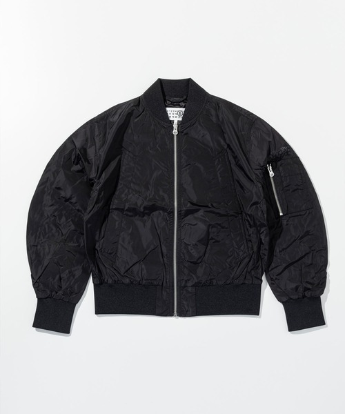 MM6 Maison Margiela(エムエムシックス メゾン マルジェラ)の「MM6 Maison Margiela(エムエムシックス メゾン マルジェラ)Kids & Junior ワンポイントブランドロゴジップアップブルゾン(ブルゾン・キッズ・ブラック・12Y/14Y/16Y/10Y)」の9枚目の写真