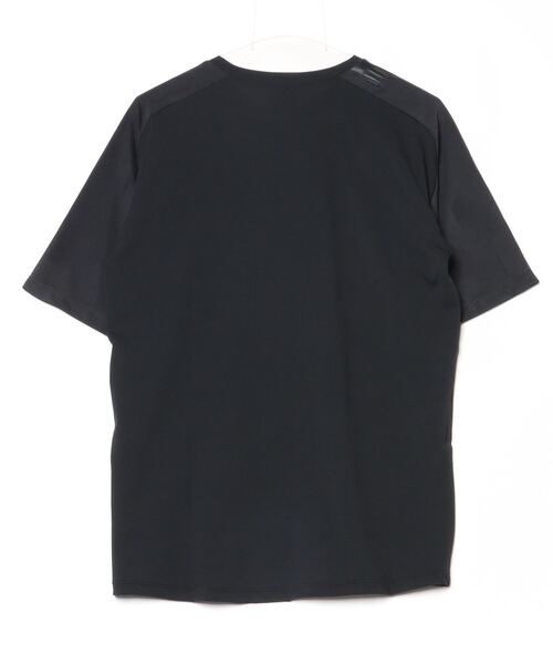 NEW BALANCE(ニューバランス)の「Black Out ジャガードメッシュニットショートスリーブTシャツ(Tシャツ/カットソー・メンズ・チャコールグレー/ベージュ/ブラック・LARGE/MEDIUM/SMALL)」の22枚目の写真