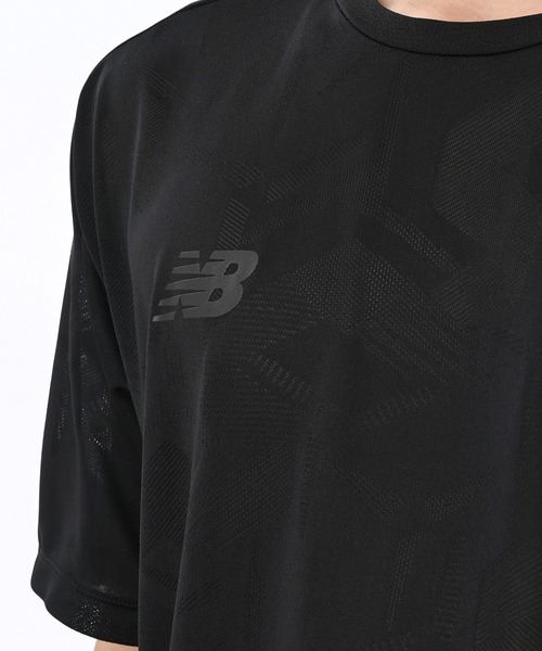 NEW BALANCE(ニューバランス)の「Black Out ジャガードメッシュニットショートスリーブTシャツ(Tシャツ/カットソー・メンズ・チャコールグレー/ベージュ/ブラック・LARGE/MEDIUM/SMALL)」の6枚目の写真