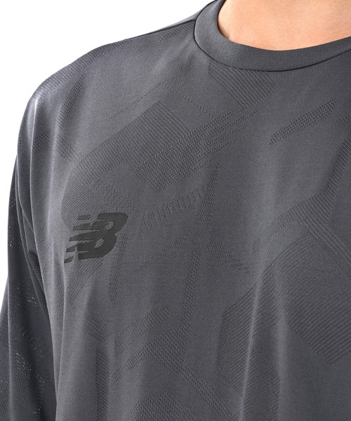 NEW BALANCE(ニューバランス)の「Black Out ジャガードメッシュニットショートスリーブTシャツ(Tシャツ/カットソー・メンズ・チャコールグレー/ベージュ/ブラック・LARGE/MEDIUM/SMALL)」の12枚目の写真