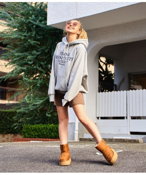 anap mimpi(アナップミンピ)の「裏起毛 メッセージ刺繍 ラグラン フード パーカー(パーカー・レディース・グレー/ピンク/キャメル・FREE)」の10枚目の写真