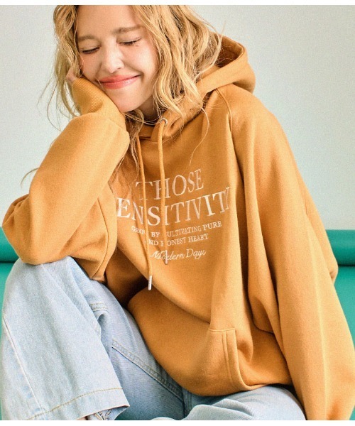 anap mimpi(アナップミンピ)の「裏起毛 メッセージ刺繍 ラグラン フード パーカー(パーカー・レディース・グレー/ピンク/キャメル・FREE)」の17枚目の写真