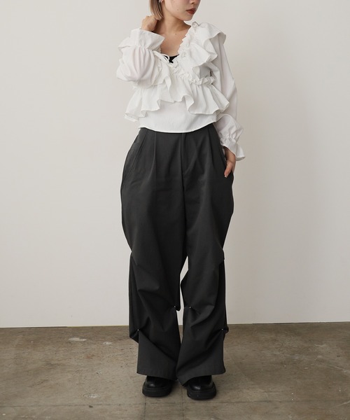 ROOPTOKYO（ループトウキョウ）の「ショート丈 オフショル クロスリボンブラウス キャンディースリーブ（シャツ/ブラウス・レディース・ブルー/アイボリー/ホワイト/ブラック・FREE）」の19枚目の写真