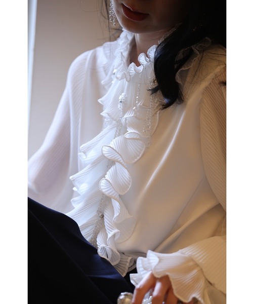 cawaii(カワイイ)の「光のクリスタル揺れるプリーツフリルブラウストップス(シャツ/ブラウス・レディース・ホワイト・FREE)」の8枚目の写真