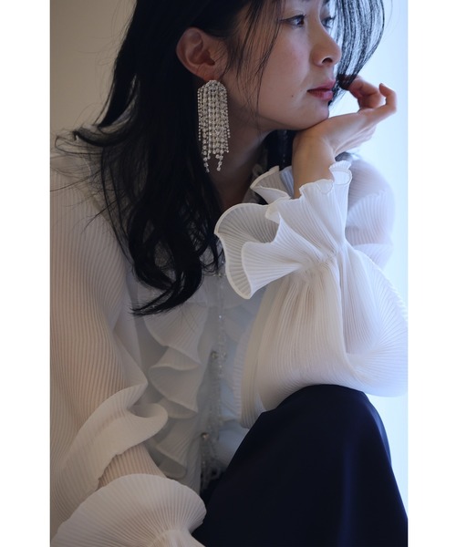cawaii(カワイイ)の「光のクリスタル揺れるプリーツフリルブラウストップス(シャツ/ブラウス・レディース・ホワイト・FREE)」の4枚目の写真