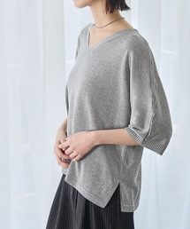 ラメ糸織Vネックニットトップス